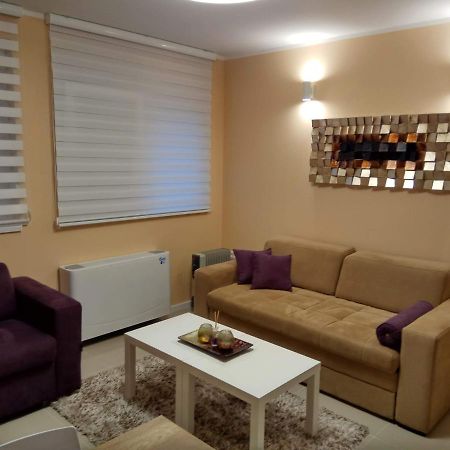 Apartment Cherry Gold Zrenjanin Exteriér fotografie